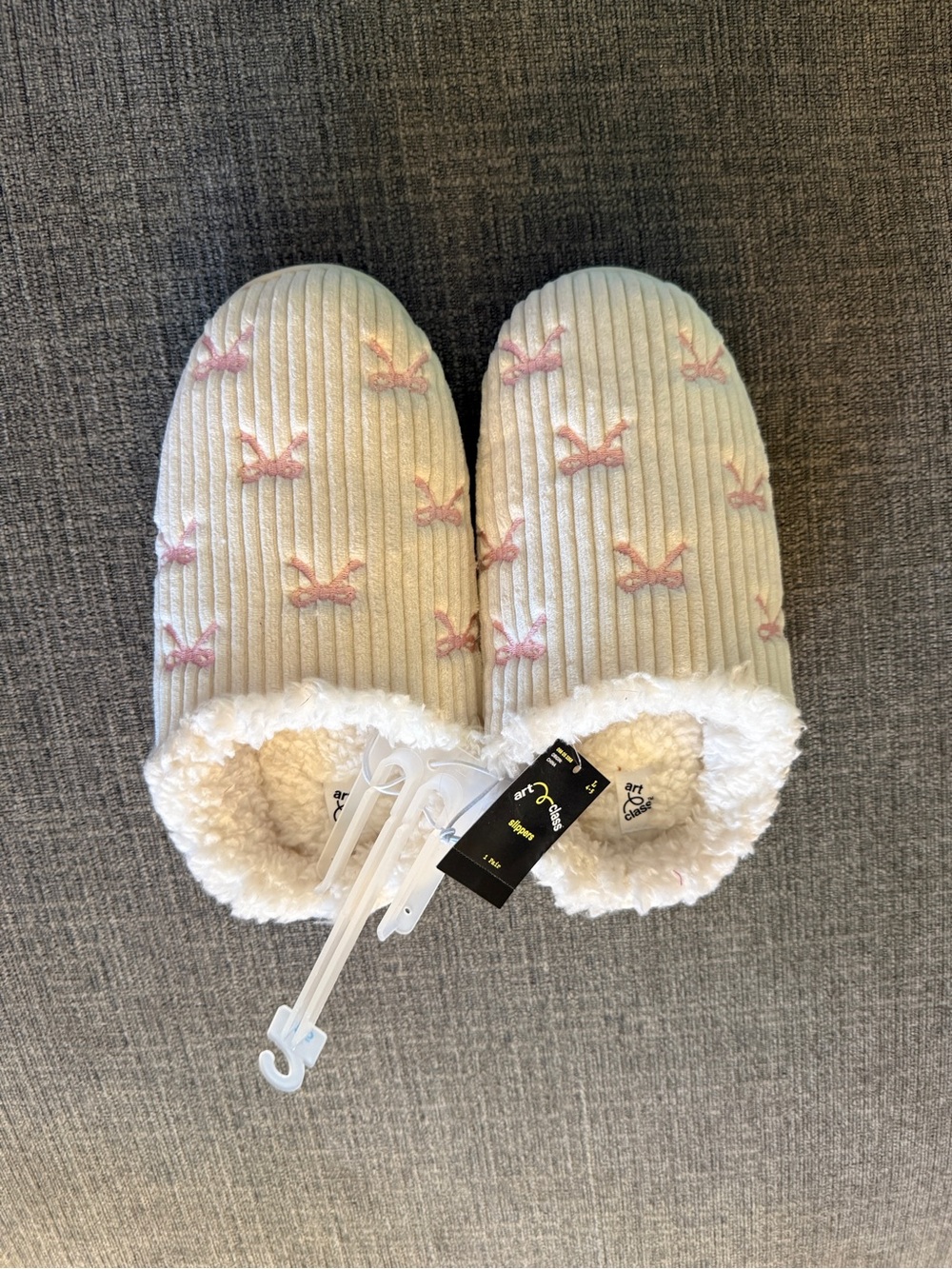 Art Class girls slippers